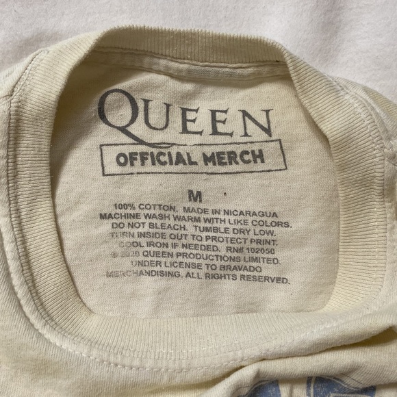 Oversized Queen t-shirt - Picture 2 of 2